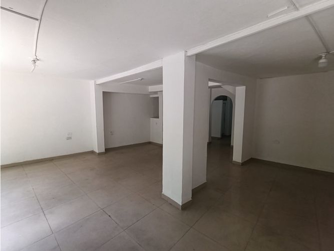 Local en arriendo en Manrique Central, Medellín, 80 m² · foto 7 de 12