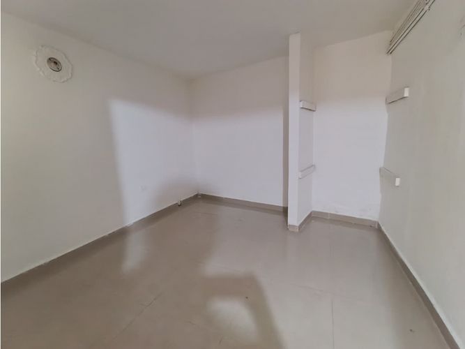 Local en arriendo en Manrique Central, Medellín, 80 m² · foto 11 de 12