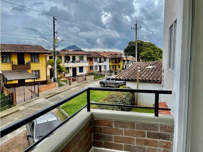 Apartamento de 3 alcobas en venta en San Gerardo, La Ceja, 63 m² · foto 13 de 21
