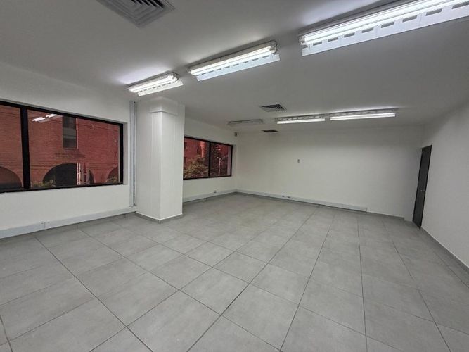 Local en arriendo en Carlos E Restrepo, Medellín, 345 m² · foto 8 de 16