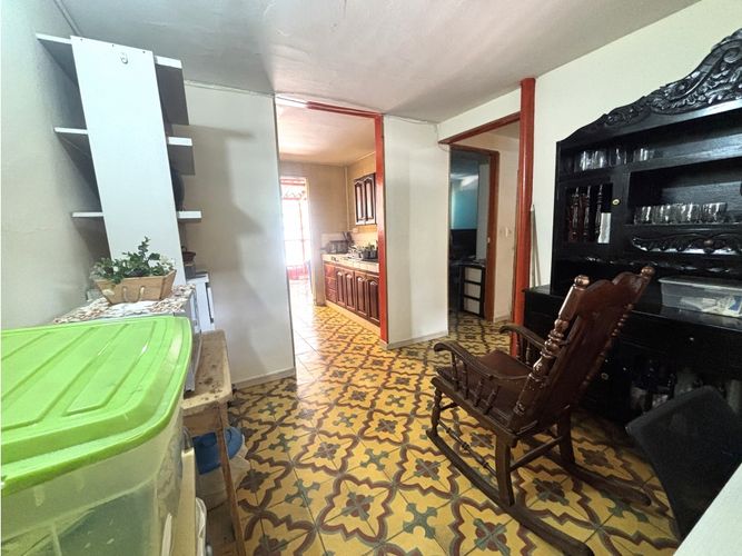Casa de 5 alcobas en venta en Rodeo Alto, Medellín, 144 m² · foto 4 de 16