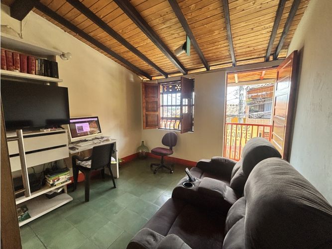 Casa de 5 alcobas en venta en Rodeo Alto, Medellín, 144 m² · foto 7 de 16