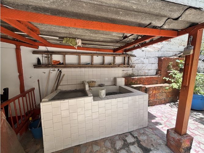 Casa de 5 alcobas en venta en Rodeo Alto, Medellín, 144 m² · foto 13 de 16