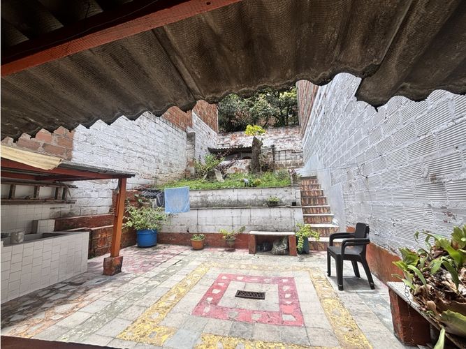 Casa de 5 alcobas en venta en Rodeo Alto, Medellín, 144 m² · foto 14 de 16