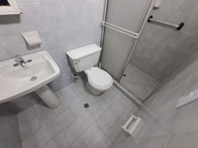 Casa de 20 alcobas en arriendo en Prado, Medellín, 780 m² · foto 2 de 21
