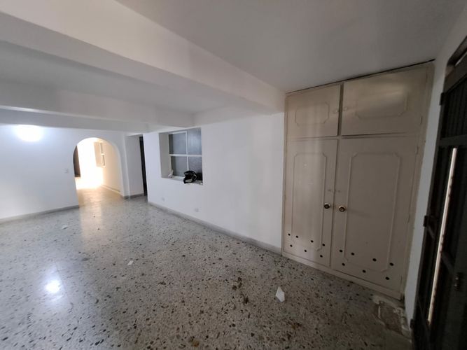 Casa de 20 alcobas en arriendo en Prado, Medellín, 780 m² · foto 4 de 21