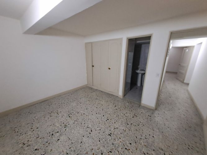 Casa de 20 alcobas en arriendo en Prado, Medellín, 780 m² · foto 7 de 21