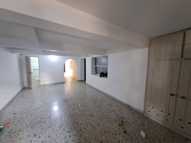 Casa de 20 alcobas en arriendo en Prado, Medellín, 780 m² · foto 12 de 21