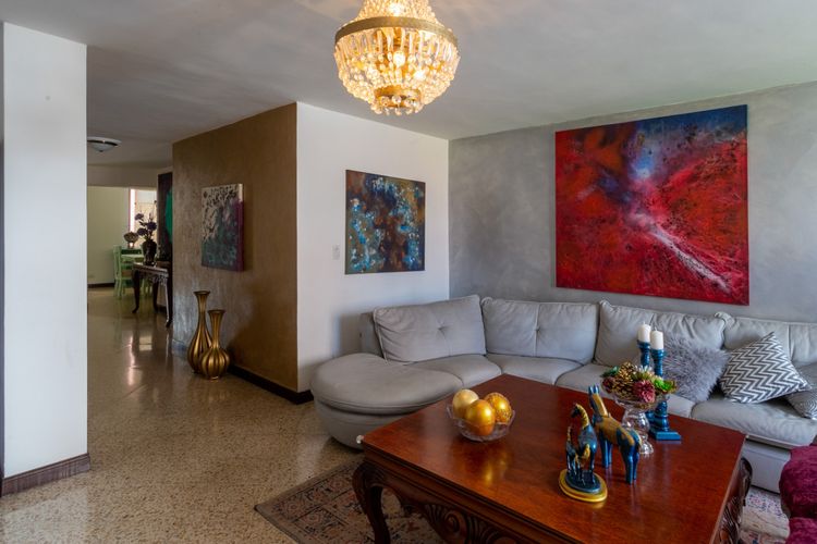 Apartamento de 3 alcobas en venta en San Joaquín, Medellín, 165 m² · foto 2 de 24