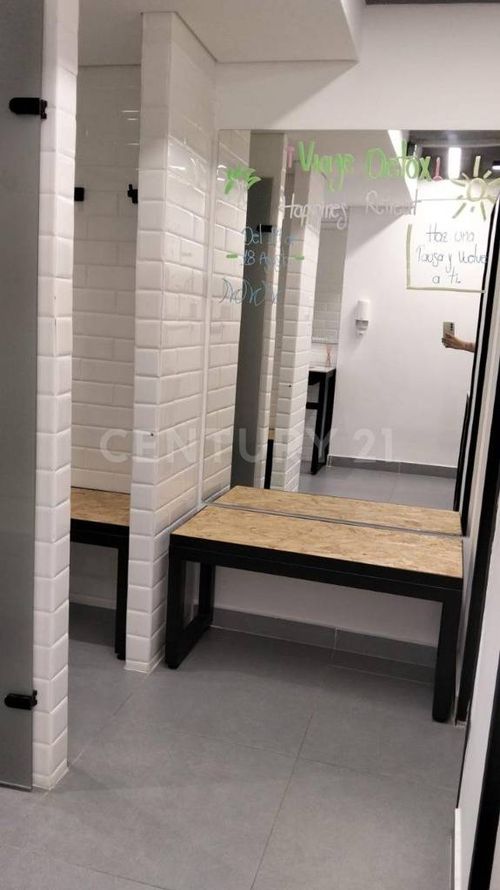 Local en arriendo en Las Lomas, Medellín, 160 m² · foto 14 de 17