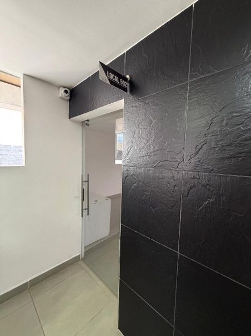 Oficina en arriendo en Suramericana, Medellín, 100 m² · foto 8 de 8