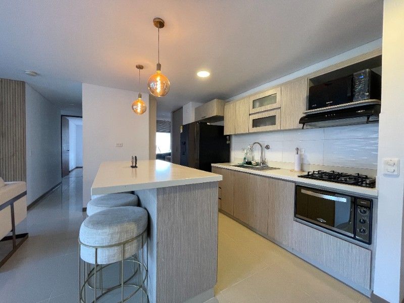 Apartamento en venta en Los Naranjos, Envigado · foto 6 de 19