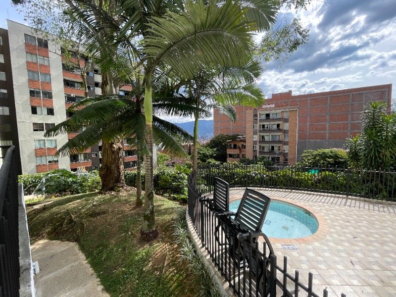 Apartamento en venta en Los Naranjos, Envigado · foto 18 de 19