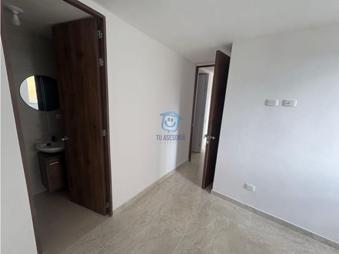 Apartamento de 3 alcobas en venta en Ub. Bombay Et. Iii, Dosquebradas, 56 m² · foto 3 de 24