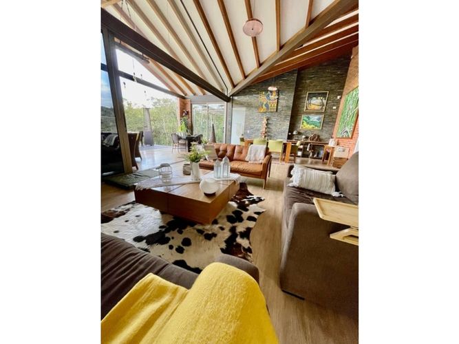 Casa de 4 alcobas en venta en Carrizales, El Retiro, 515 m² · foto 2 de 20