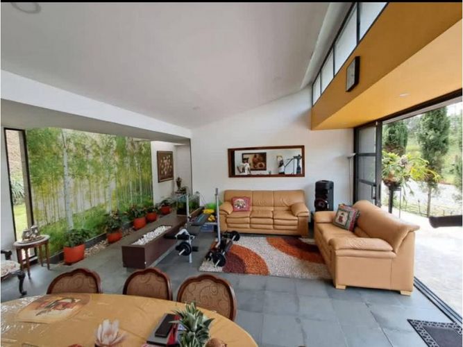 Finca en venta en El Higueron, El Retiro, 250 m² · foto 3 de 13