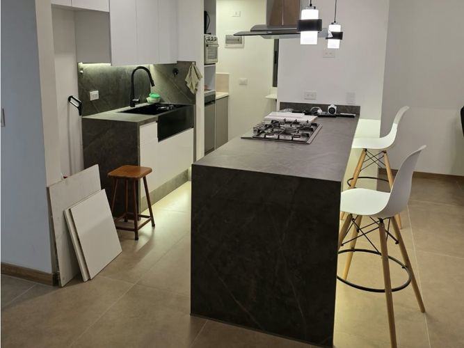 Apartamento de 3 alcobas en arriendo en Villa Carlota, Medellín, 80 m² · foto 2 de 12