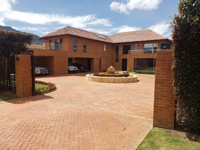 Casa de 5 alcobas en venta en Parmalat - Proleche, Chía, 580 m² · foto 6 de 12