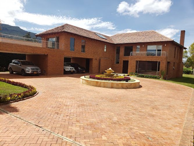 Casa de 5 alcobas en venta en Parmalat - Proleche, Chía, 580 m² · foto 7 de 12