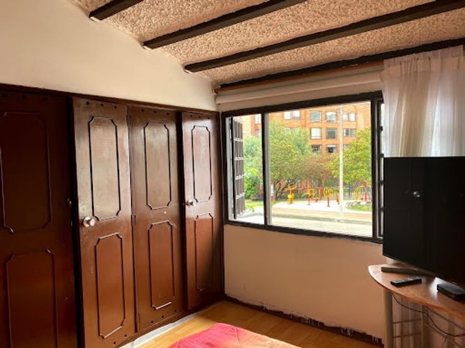 Casa de 4 alcobas en venta en Pontevedra, Bogotá, 220 m² · foto 7 de 12