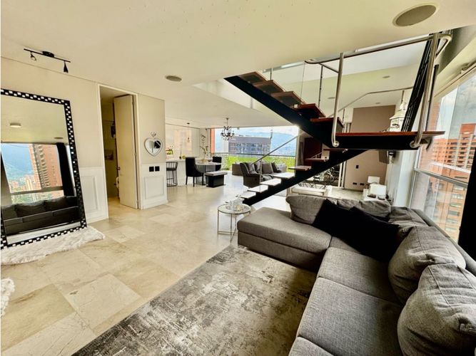 Apartamento de 2 alcobas en venta en El Poblado, Medellín, 207 m² · foto 6 de 24