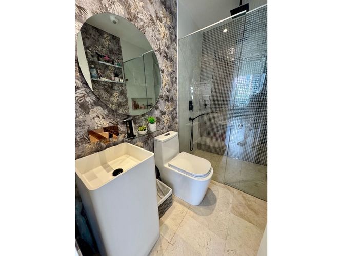 Apartamento de 2 alcobas en venta en El Poblado, Medellín, 207 m² · foto 7 de 24