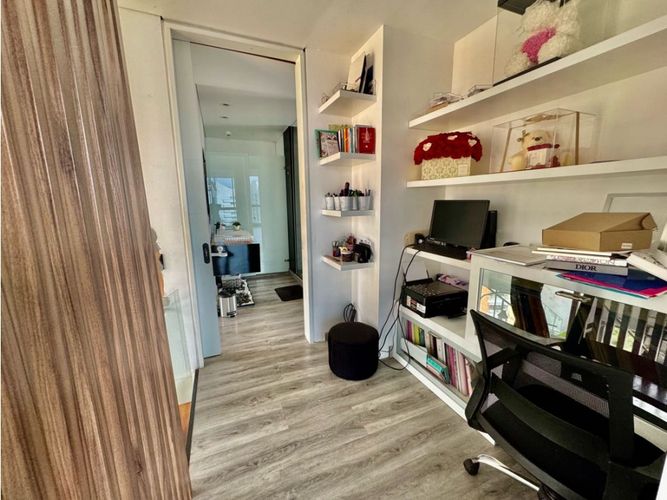 Apartamento de 2 alcobas en venta en El Poblado, Medellín, 207 m² · foto 18 de 24
