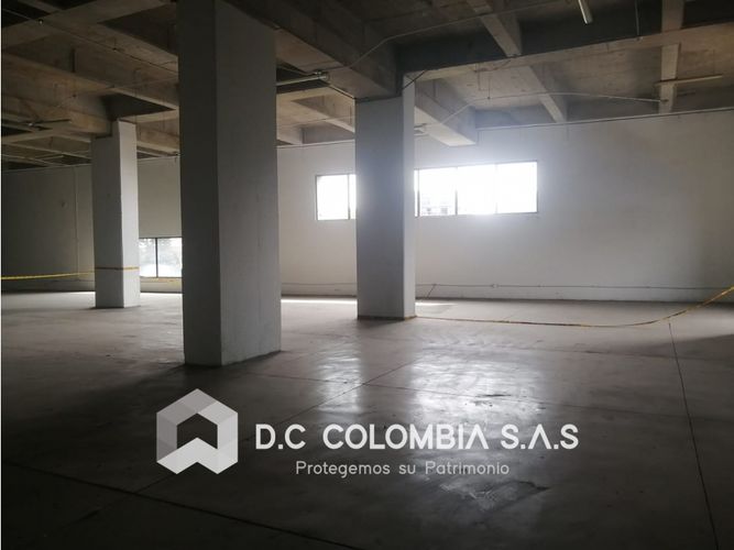 Local en venta en Toscana, Ibagué, 621 m² · foto 13 de 24