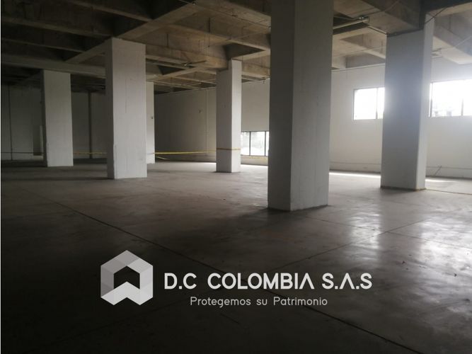 Local en venta en Toscana, Ibagué, 621 m² · foto 15 de 24