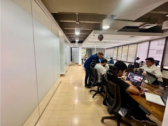 Oficina en venta en Milla De Oro, Medellín, 130 m² · foto 3 de 16