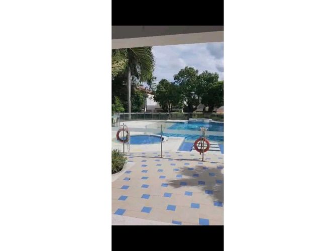 Casa de 3 alcobas en venta en Mirolindo, Ibagué, 208 m² · foto 2 de 24