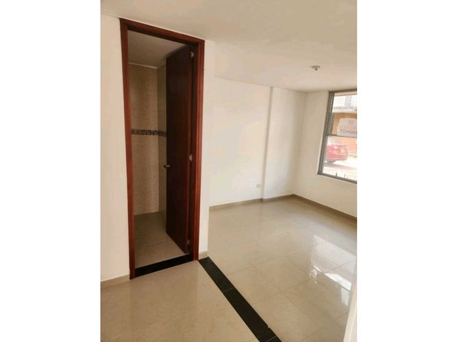 Casa de 3 alcobas en venta en Mirolindo, Ibagué, 208 m² · foto 6 de 24
