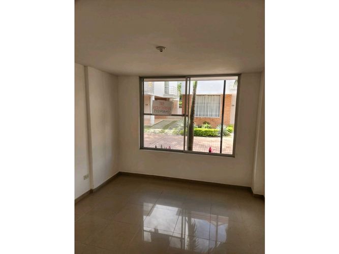 Casa de 3 alcobas en venta en Mirolindo, Ibagué, 208 m² · foto 8 de 24