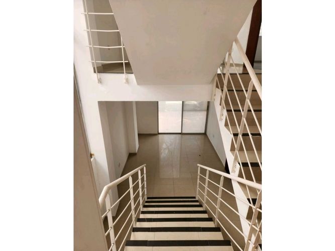 Casa de 3 alcobas en venta en Mirolindo, Ibagué, 208 m² · foto 9 de 24