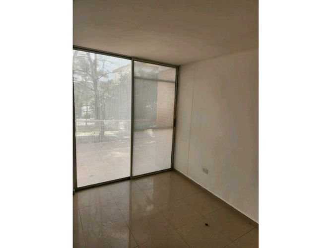 Casa de 3 alcobas en venta en Mirolindo, Ibagué, 208 m² · foto 13 de 24