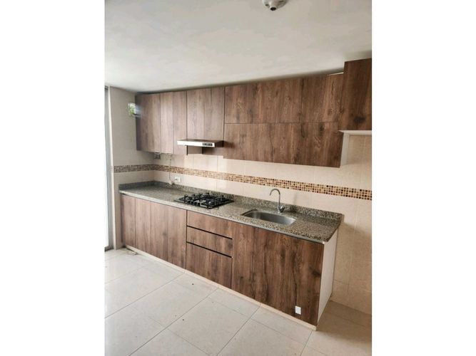 Casa de 3 alcobas en venta en Mirolindo, Ibagué, 208 m² · foto 14 de 24