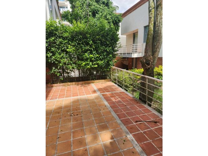 Casa de 3 alcobas en venta en Mirolindo, Ibagué, 208 m² · foto 17 de 24