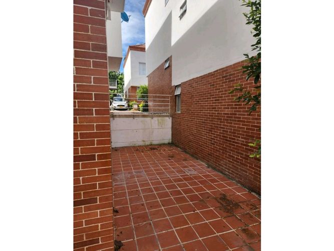 Casa de 3 alcobas en venta en Mirolindo, Ibagué, 208 m² · foto 18 de 24
