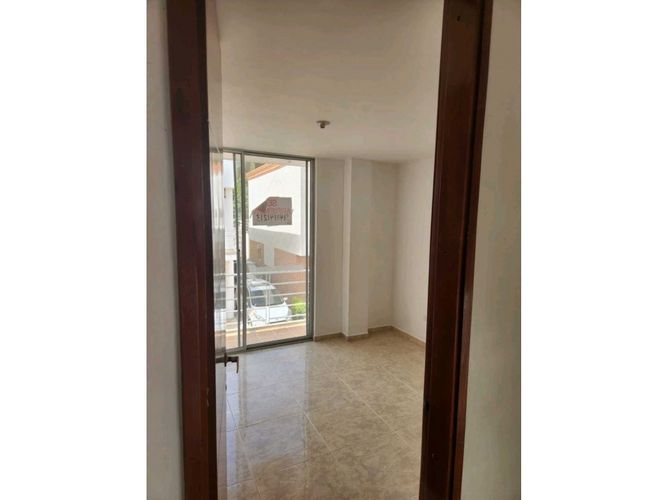 Casa de 3 alcobas en venta en Mirolindo, Ibagué, 208 m² · foto 19 de 24