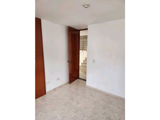Casa de 3 alcobas en venta en Mirolindo, Ibagué, 208 m² · foto 23 de 24