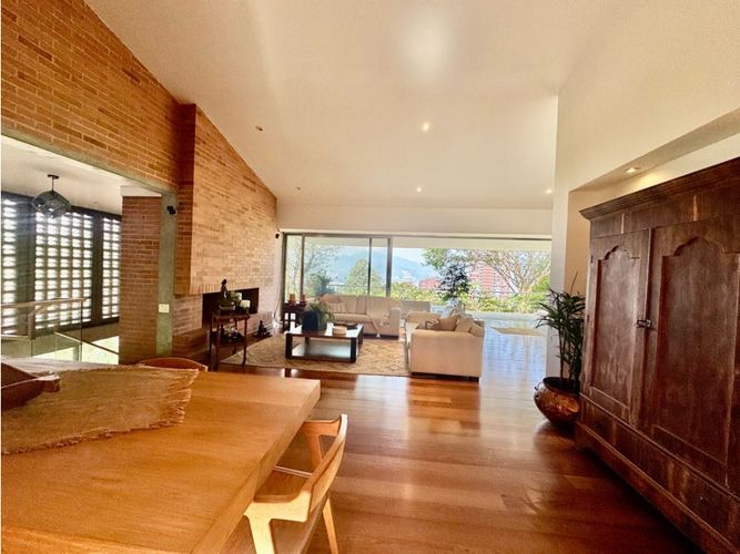 Casa de 2 alcobas en venta en El Poblado, Medellín, 500 m² · foto 6 de 24