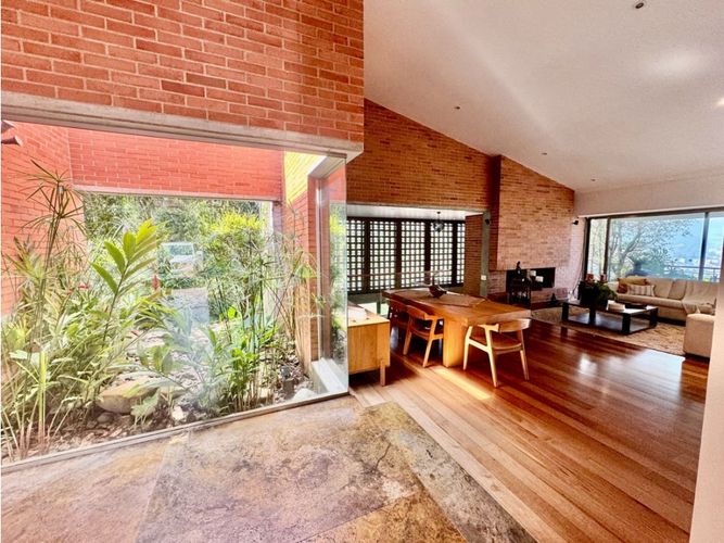 Casa de 2 alcobas en venta en El Poblado, Medellín, 500 m² · foto 7 de 24