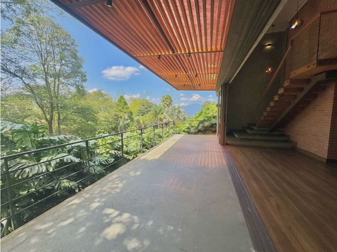 Casa de 2 alcobas en venta en El Poblado, Medellín, 500 m² · foto 13 de 24