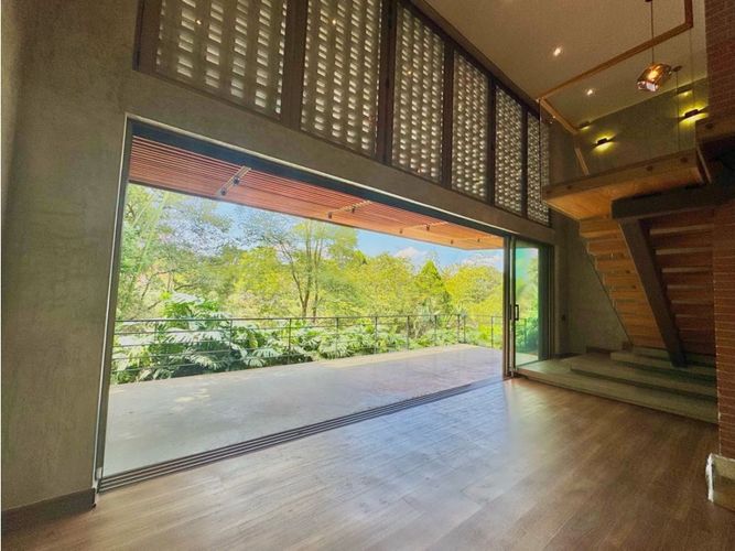 Casa de 2 alcobas en venta en El Poblado, Medellín, 500 m² · foto 15 de 24
