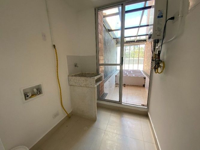 Apartamento de 3 alcobas en arriendo en Los Colegios, Rionegro, 80 m² · foto 14 de 20