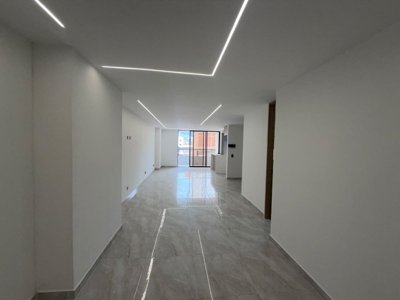 Apartamento en venta en Simon Bolivar, Medellín · foto 2 de 24