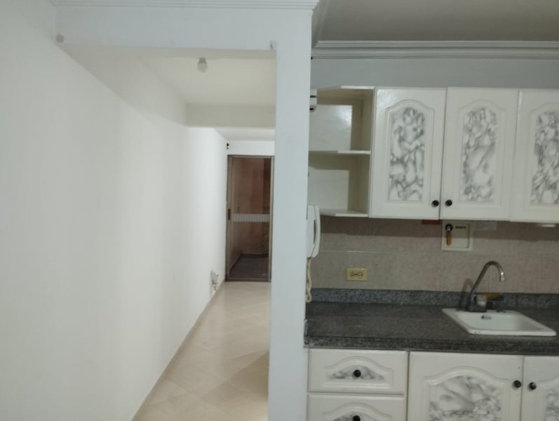 1BR Apartment in Calasanz (40 m²) - 2