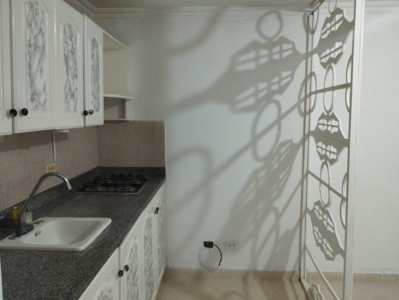 1BR Apartment in Calasanz (40 m²) - 3
