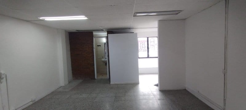 Oficina en venta en Carlos E Restrepo, Medellín, 40 m² · foto 2 de 11
