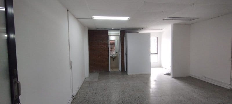 Oficina en venta en Carlos E Restrepo, Medellín, 40 m² · foto 7 de 11